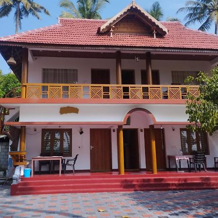 Marari Anna Beach Homestay Mararikulam Ngoại thất bức ảnh