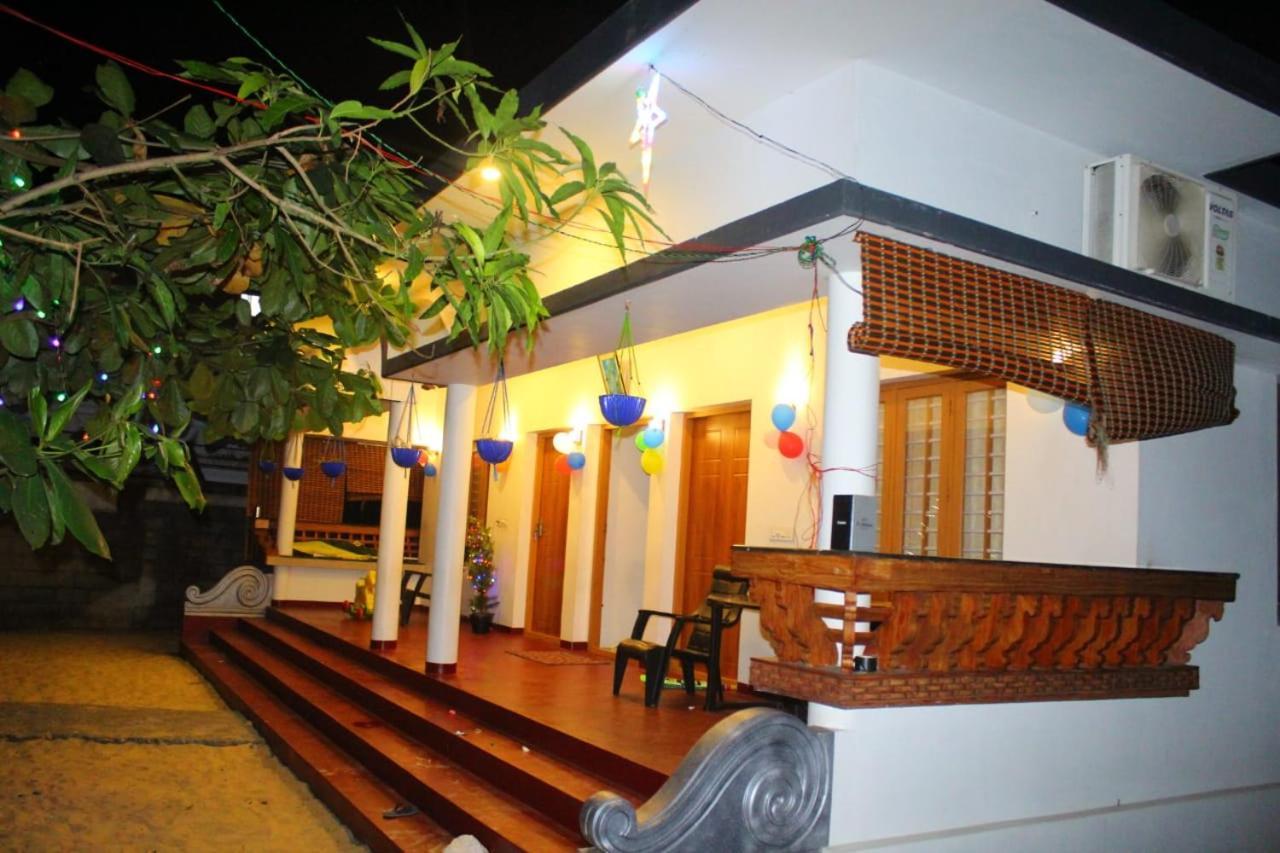 Marari Anna Beach Homestay Mararikulam Ngoại thất bức ảnh
