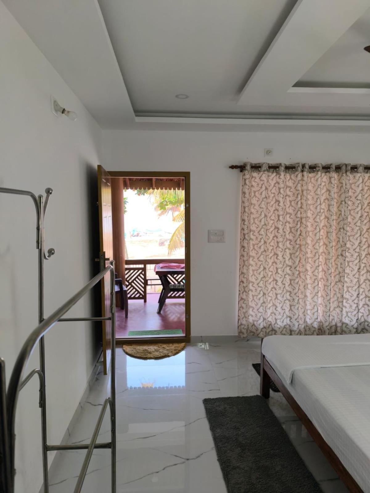 Marari Anna Beach Homestay Mararikulam Ngoại thất bức ảnh